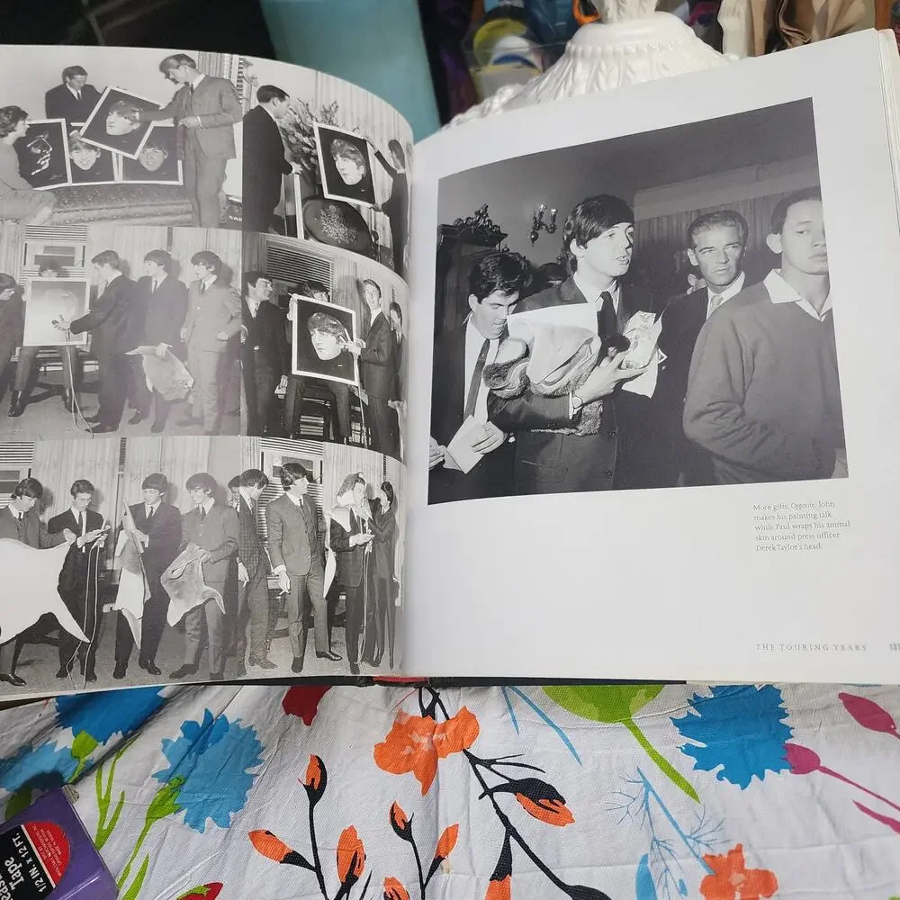 The Beatles Unseen. Behind the Scenes with the Beatles Mark Haywa
